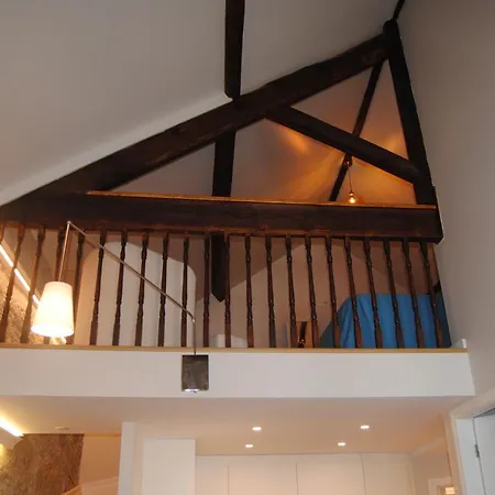 Gaia Loves - Ponte D. Luis