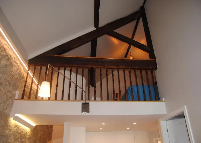 Gaia Loves - Ponte D. Luis